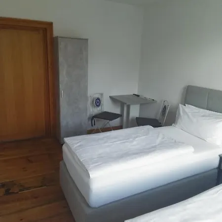 Guest house Pension-fuerstenberghavel Sans Rival